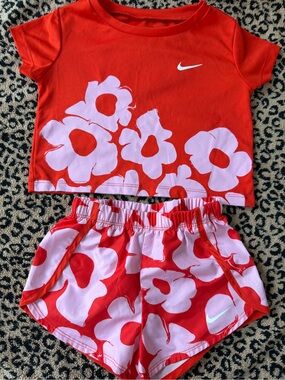 Nike Coral and Pink Floral Crop Top & Shorts Set